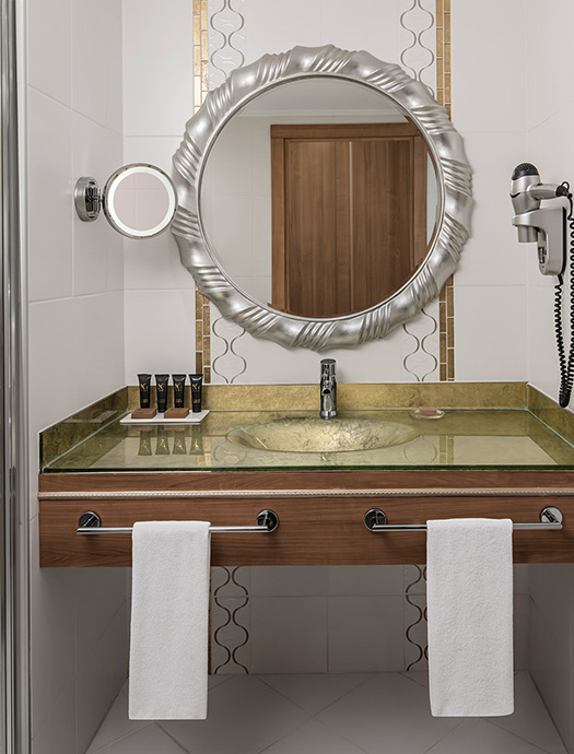 Ng Afyon Dubleks Aile Odasi Galeri 3 M